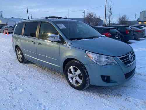 2009 VOLKSWAGEN ROUTAN