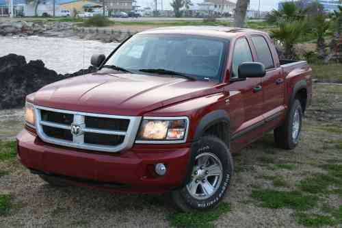 2010 DODGE DAKOTA