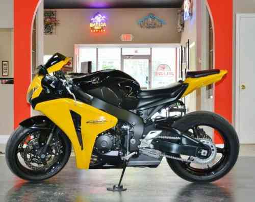 2010 HONDA CBR1000R CBR1000RR