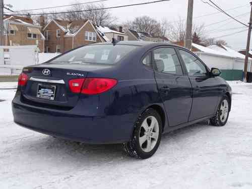 2010 HYUNDAI ELANTRA