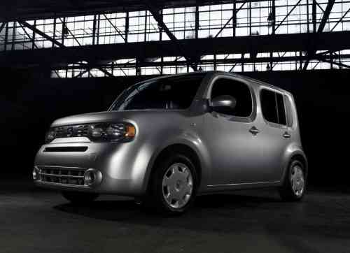 2010 NISSAN CUBE