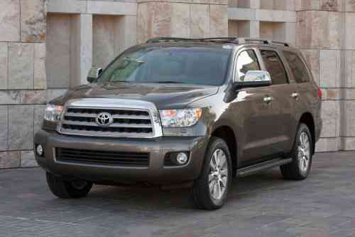 2010 TOYOTA SEQUOIA