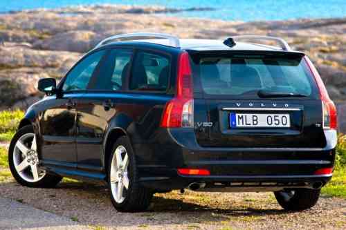 2010 VOLVO V50