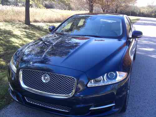 2011 JAGUAR XJ