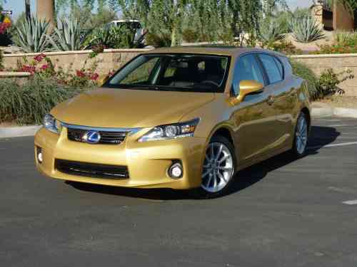 2011 LEXUS CT