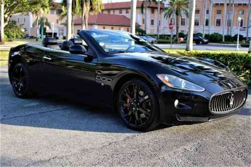 2011 MASERATI GRANTURISMO