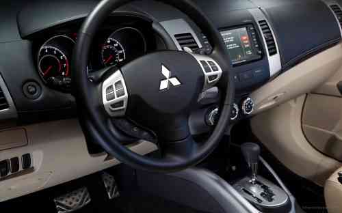 2011 MITSUBISHI OUTLANDER