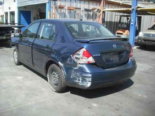 2011 NISSAN VERSA