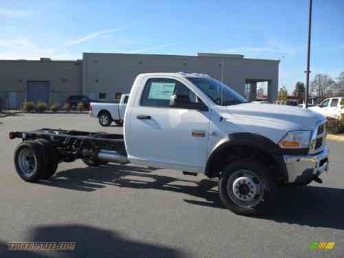 2012 DODGE RAM CHASSIS CAB