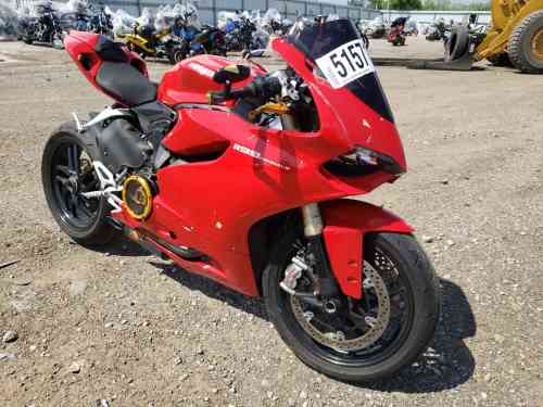 2012 DUCATI SUPERBIKE