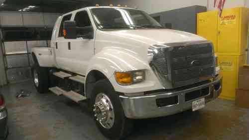 2012 FORD F-750