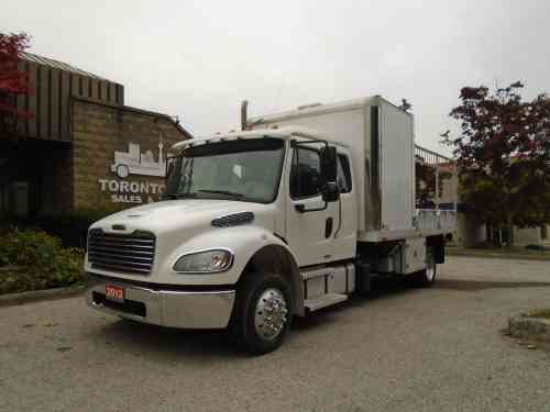 2012 FREIGHTLINER M2