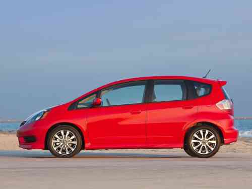 2012 HONDA FIT