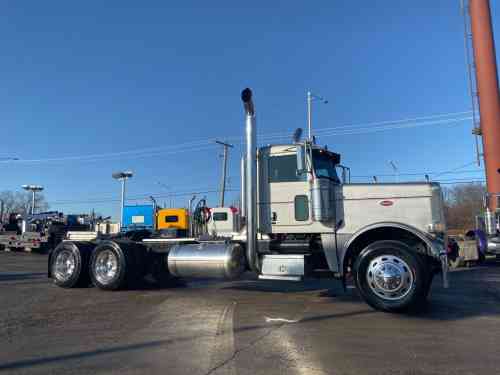 2012 PETERBILT 388