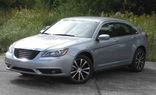 2013 CHRYSLER 200 TOURING