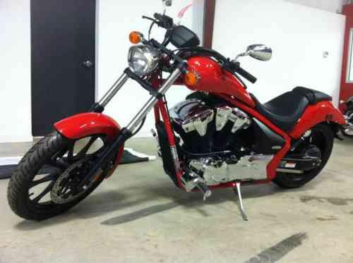 2013 HONDA VT1300CX-FURY