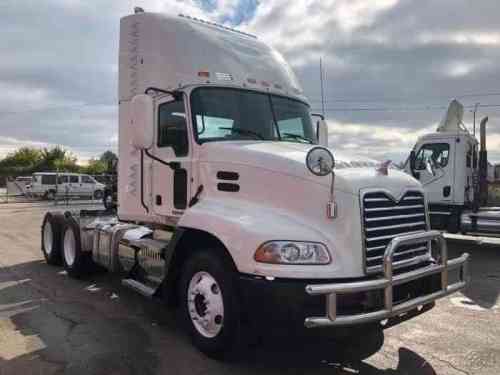 2013 MACK TD
