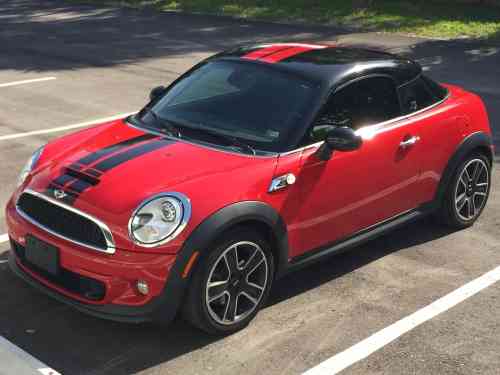 2013 MINI COOPER COUPE