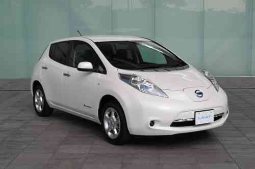 2013 NISSAN LEAF