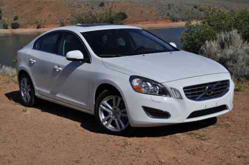 2013 VOLVO S60