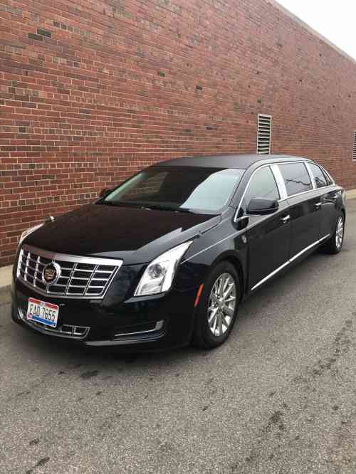 2014 CADILLAC STRETCH LIMOUSINE