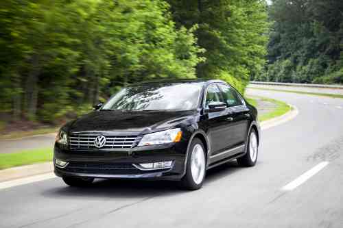 2014 VOLKSWAGEN PASSAT