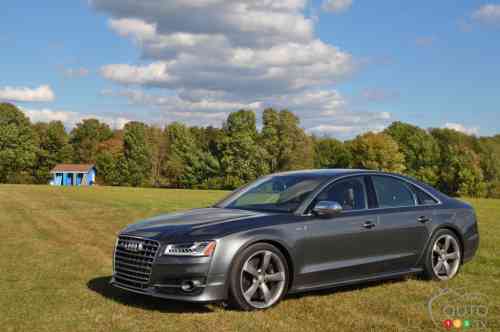 2015 AUDI S8