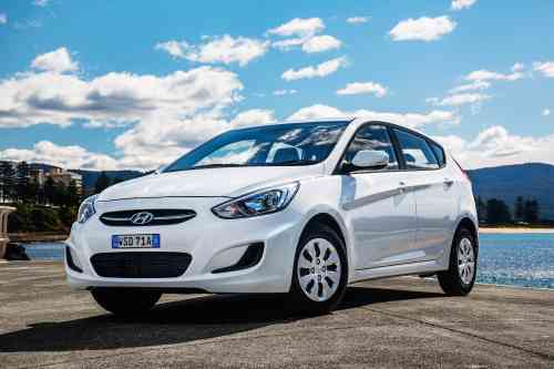 2015 HYUNDAI ACCENT