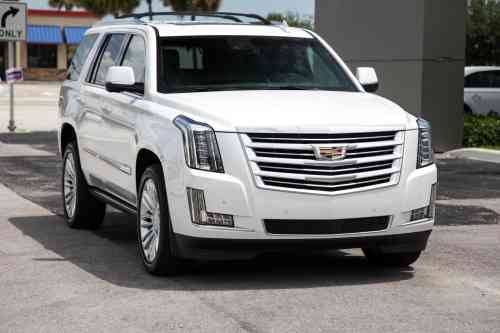 2016 CADILLAC ESCALADE