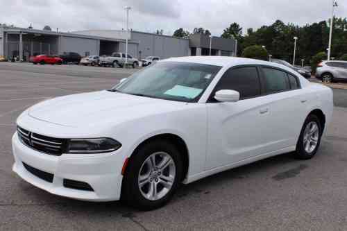 2016 DODGE CHARGER SE