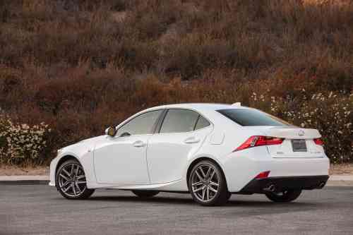 2016 LEXUS IS