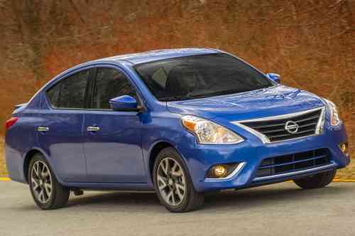 2016 NISSAN VERSA