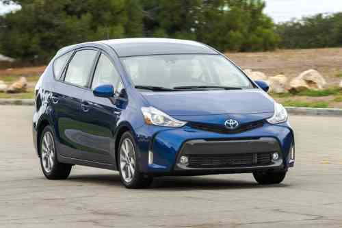 2016 TOYOTA PRIUS V