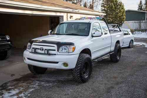 2016 TOYOTA TUNDRA