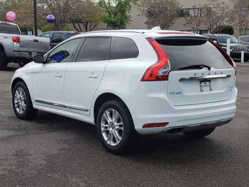 2016 VOLVO XC60