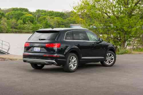 2017 AUDI Q7