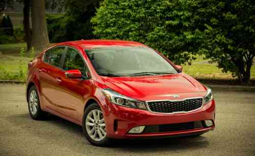 2017 KIA FORTE