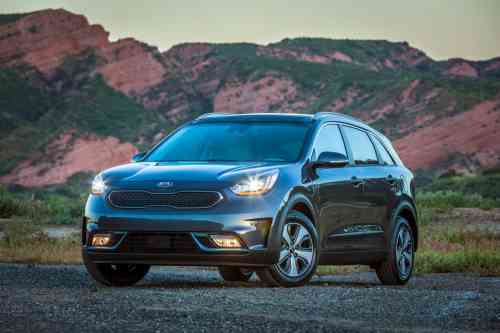 2017 KIA NIRO