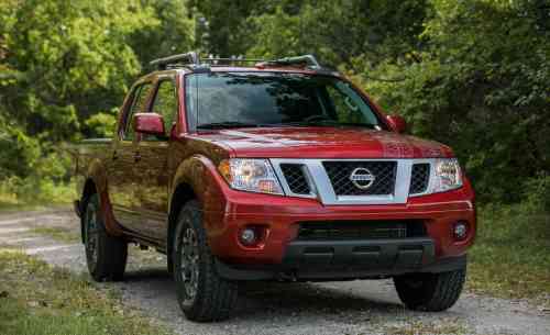 2017 NISSAN FRONTIER