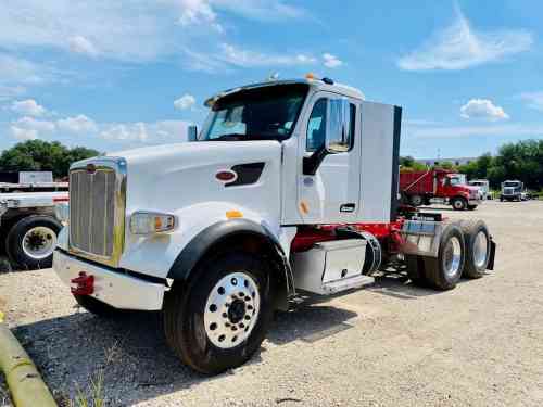 2017 PETERBILT 567