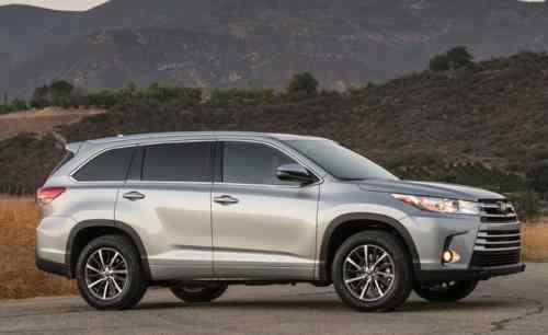 2017 TOYOTA HIGHLANDER