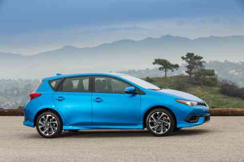 2017 TOYOTA SCION IM