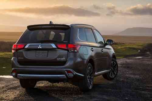 2018 MITSUBISHI OUTLANDER - PHEV