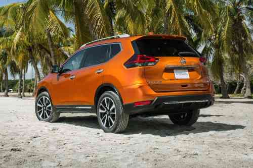 2018 NISSAN ROGUE