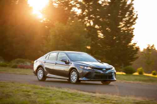 2018 TOYOTA CAMRY HYBRID