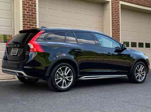 2018 VOLVO V60 T5 PREMIER