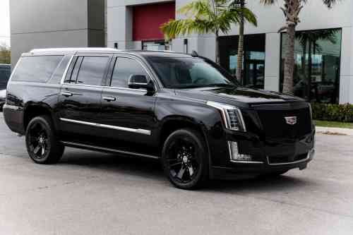 2019 CADILLAC ESCALADE ESV