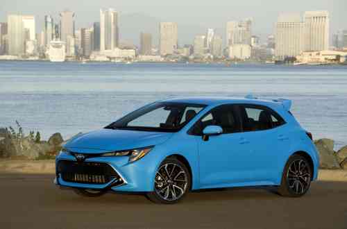 2019 TOYOTA COROLLA